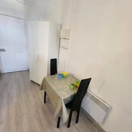 Appartement Le Royal Place Victor Hugo *